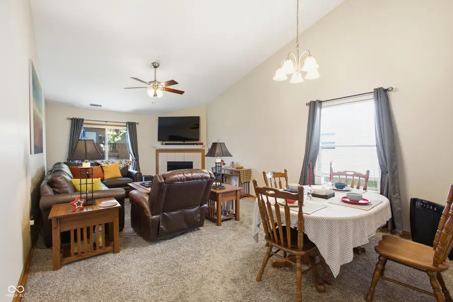 725 Chestnut Lane, Brownsburg, IN 46112 - #3