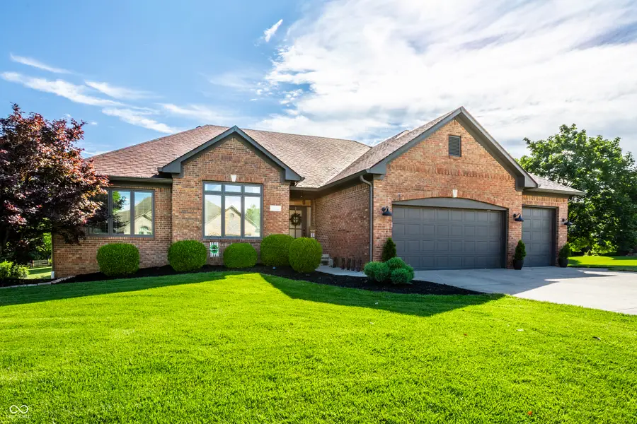 3608 Shoreline Drive, Greenwood, IN 46143 - #3