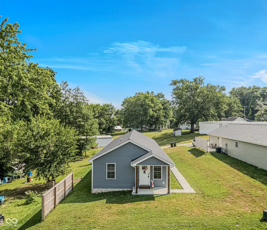 1109 W Vine Street, Brownstown, IN 47220 - #2