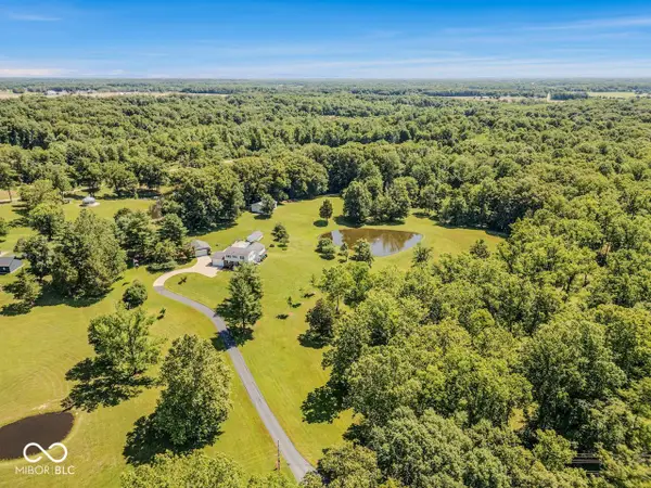 7221 S Sprague Road, Columbus, IN 47201