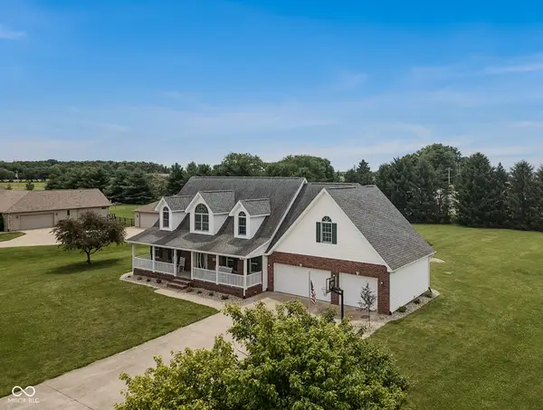 9675 E Katey, Columbus, IN 47203