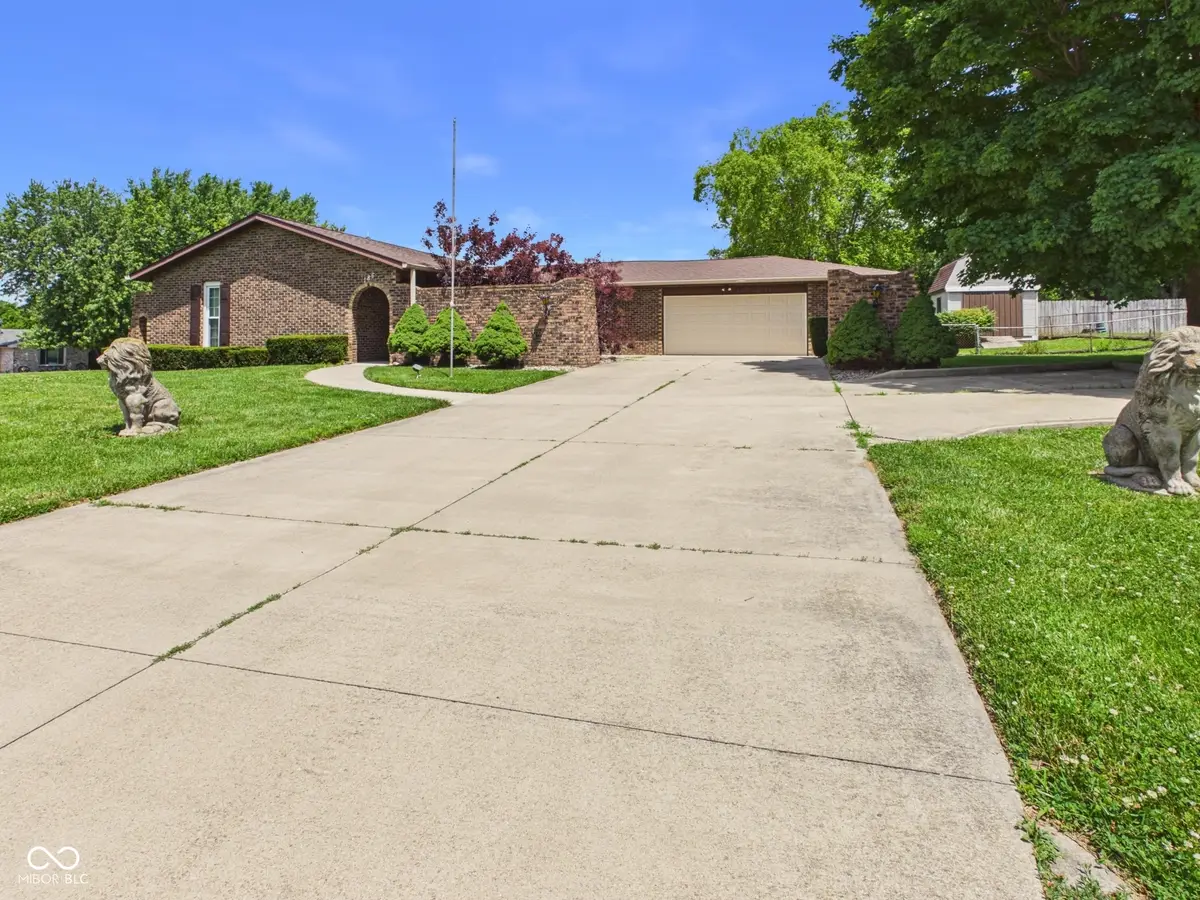 186 E Gay Drive, Alexandria, IN 46001 - #1