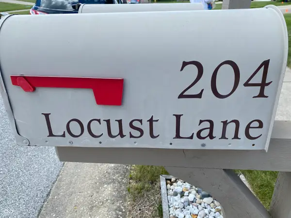 204 Locust, Mooresville, IN 46158