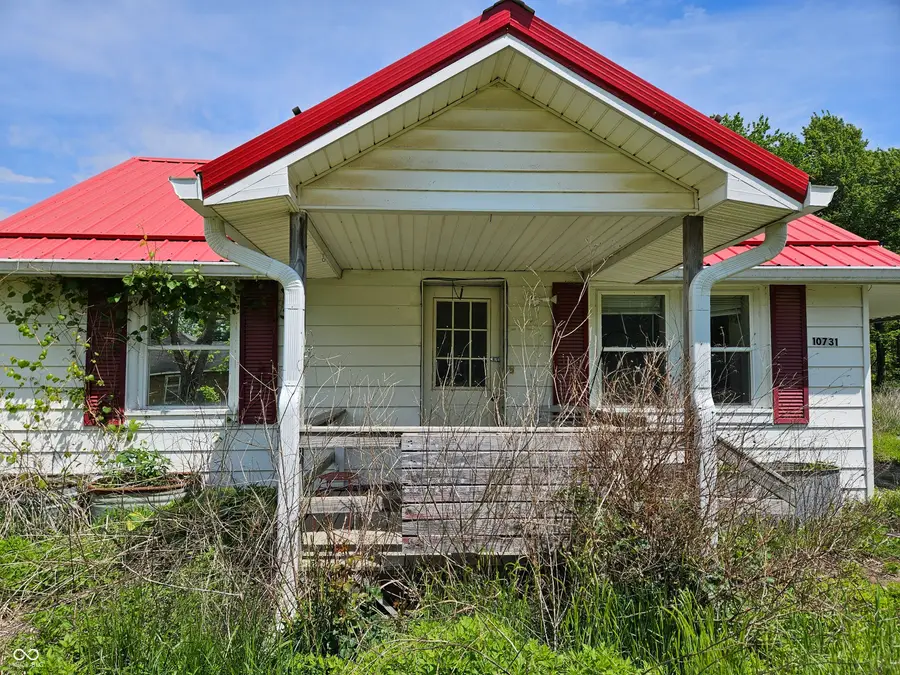 10731 Newport Road, Bowling Green, IN 47833 - #2