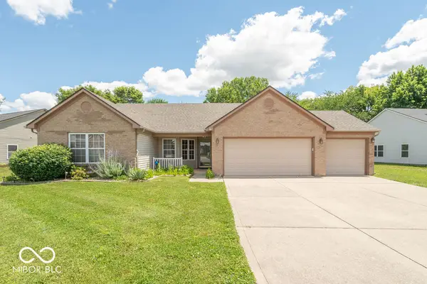 911 Port Drive, Avon, IN 46123