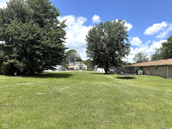 66 SW Santee Drive, Greensburg, IN 47240