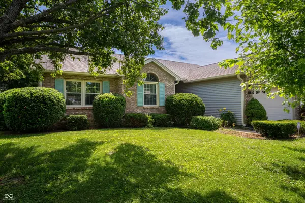 3773 Greenbriar Drive, Columbus, IN 47203