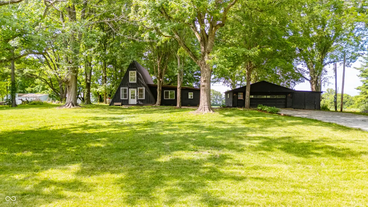 7042 E 1000 N, Pendleton, IN 46064 - #1