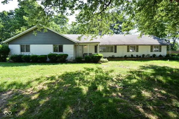 5515 Woodside Drive, Indianapolis, IN 46228
