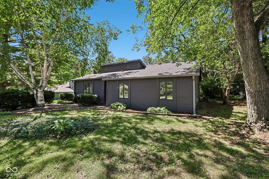 4037 Hillendale Drive, Greenwood, IN 46142 - #2