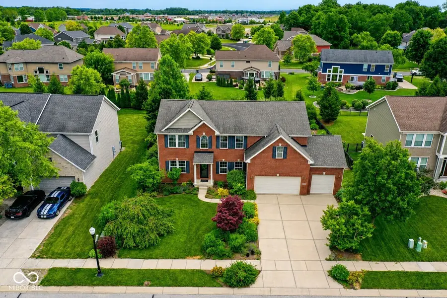 5825 Somerset Boulevard E, Bargersville, IN 46106 - #3