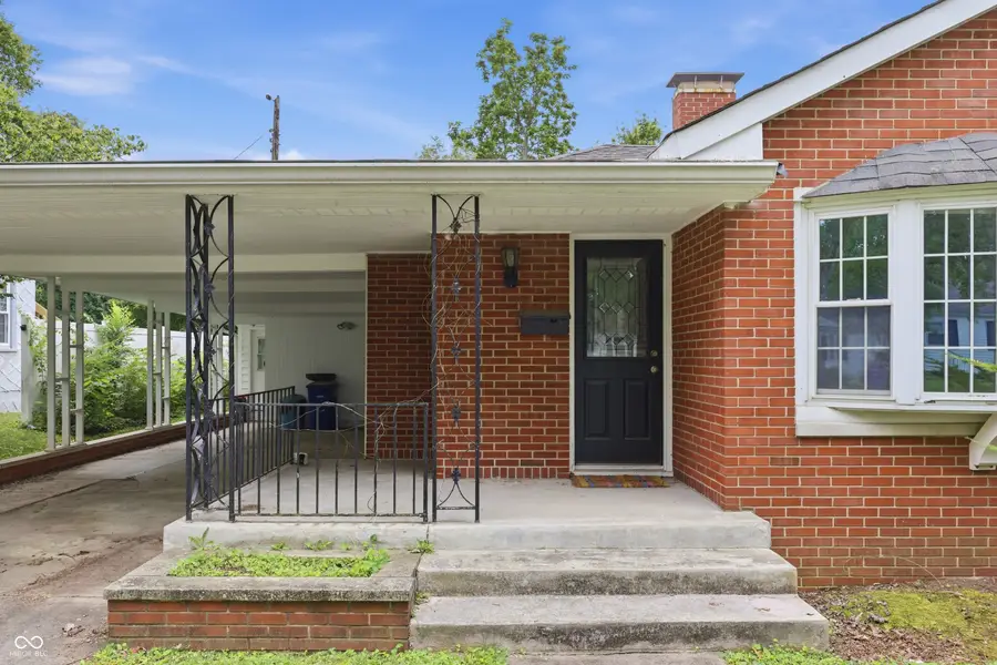 111 Fairfield Drive, Shelbyville, IN 46176 - #2