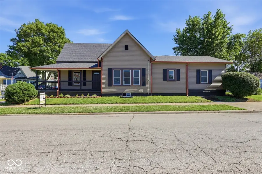 880 S Tompkins Street S, Shelbyville, IN 46176 - #2