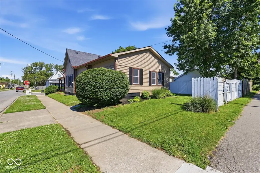 880 S Tompkins Street S, Shelbyville, IN 46176 - #3
