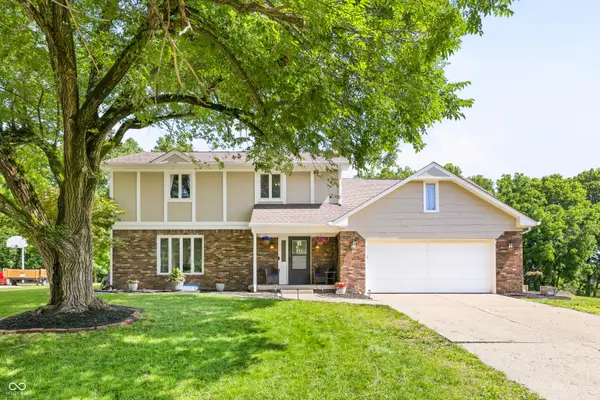 1720 Ridge Hill Lane, Indianapolis, IN 46217