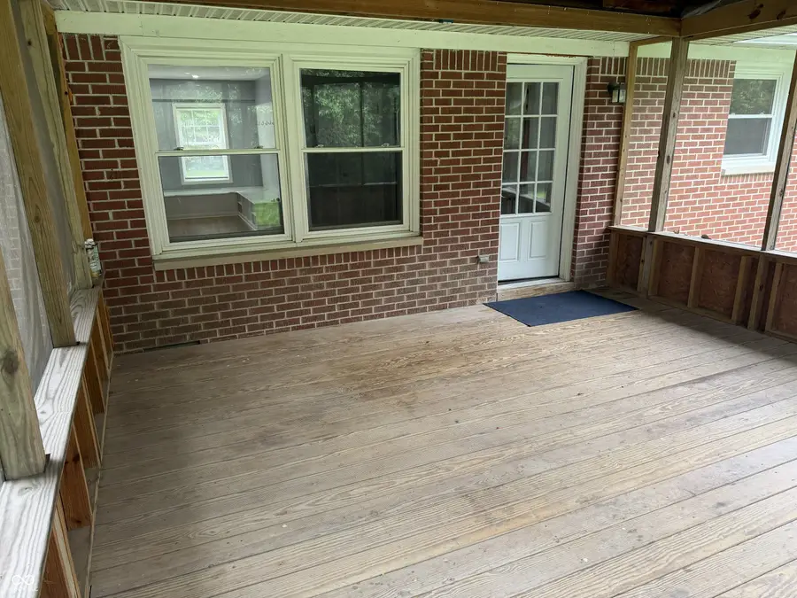 501 E South Street, Ladoga, IN 47954 - #3