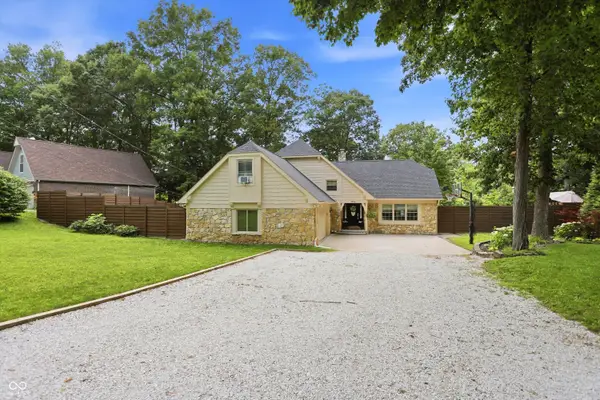 1954 Lakeview Drive, Avon, IN 46123