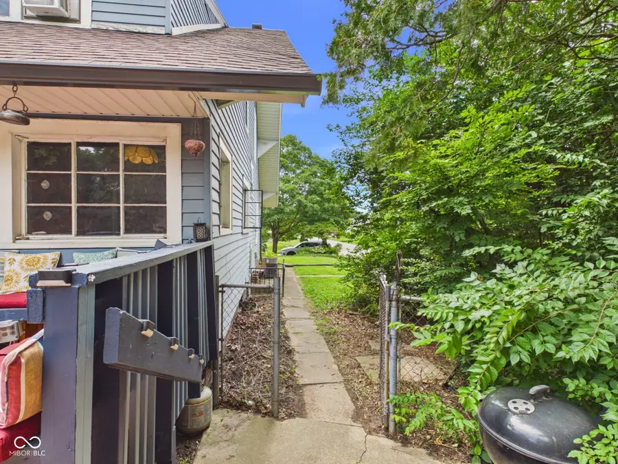 829 N Lesley Avenue, Indianapolis, IN 46219 - #3