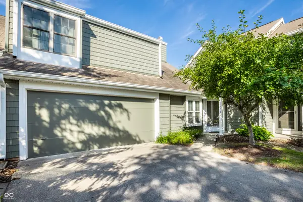 7404 Harbour Isle, Indianapolis, IN 46240