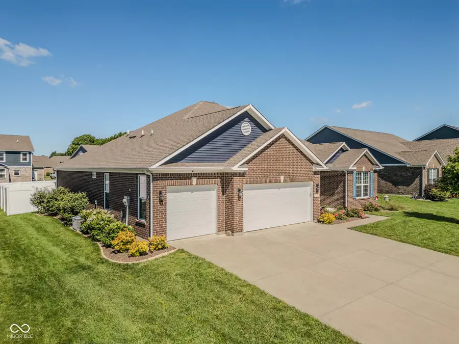 3254 S Ansley Drive, New Palestine, IN 46163 - #3
