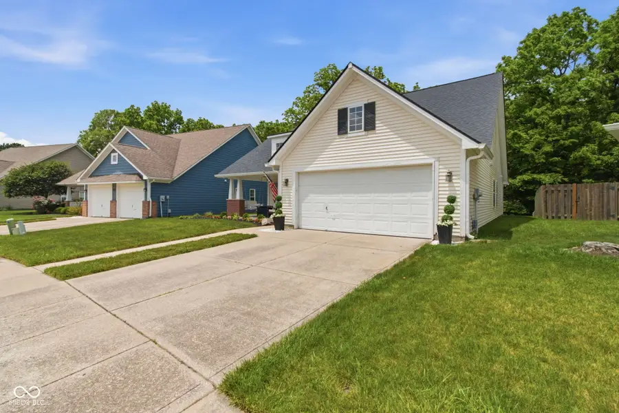 2922 Brooks Bend Drive, Carmel, IN 46032 - #3