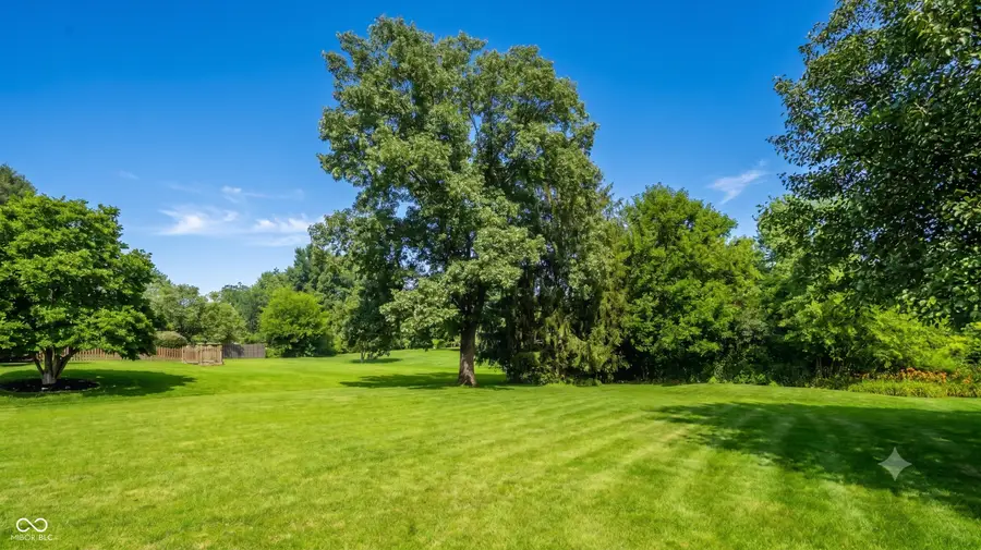 255 Camden Drive, Zionsville, IN 46077 - #3