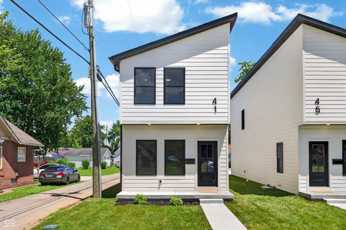 41 S Beatty Street, Columbus, IN 47201 - #1