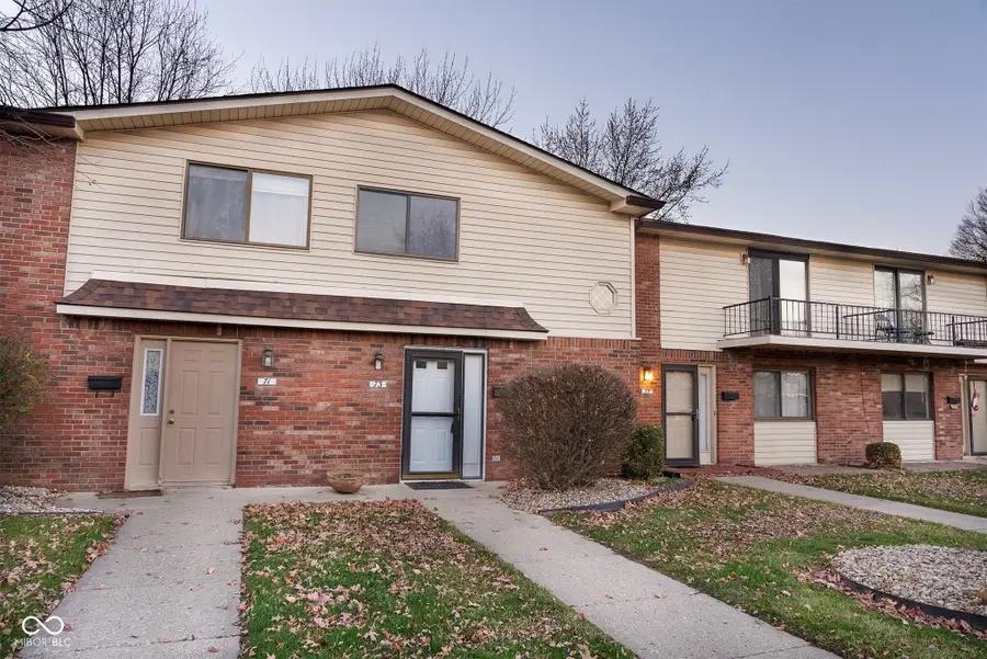 73 Trails End, Greenwood, IN 46142 - #2
