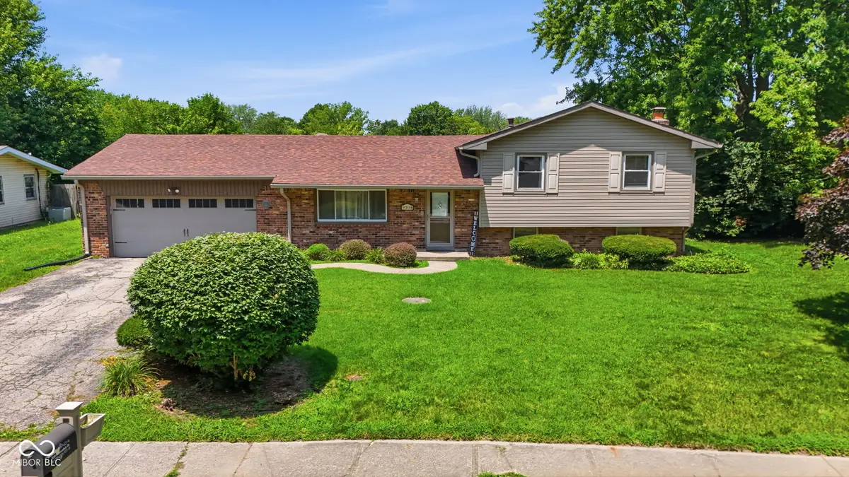 9304 Shenandoah Drive, Indianapolis, IN 46229 - #1
