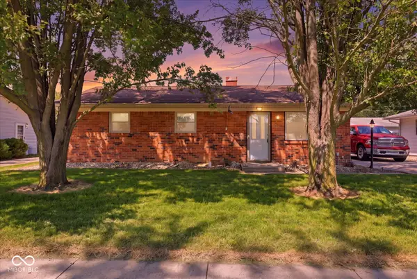 1126 Crestmoor Drive, Shelbyville, IN 46176