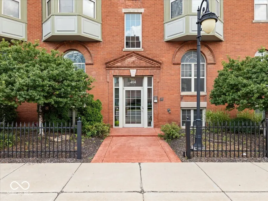 404 E New York Street #304, Indianapolis, IN 46202 - #3