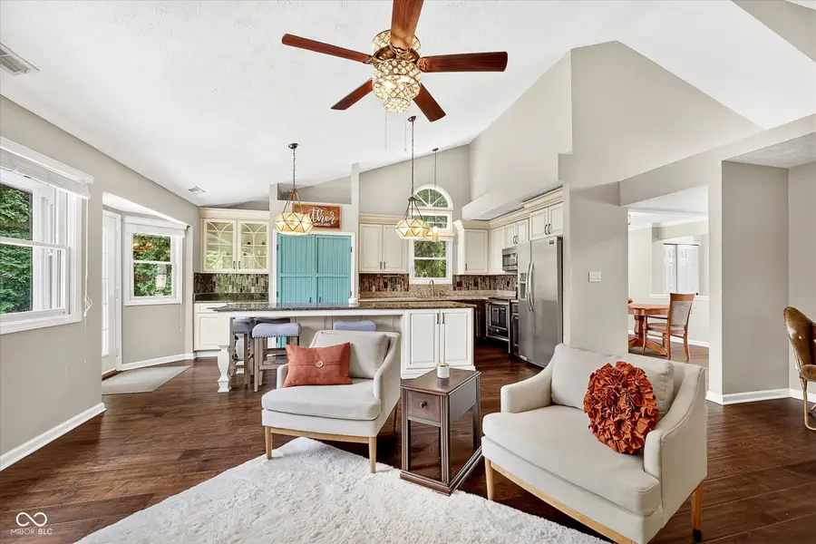 11501 Woodview East Drive, Carmel, IN 46032 - #2