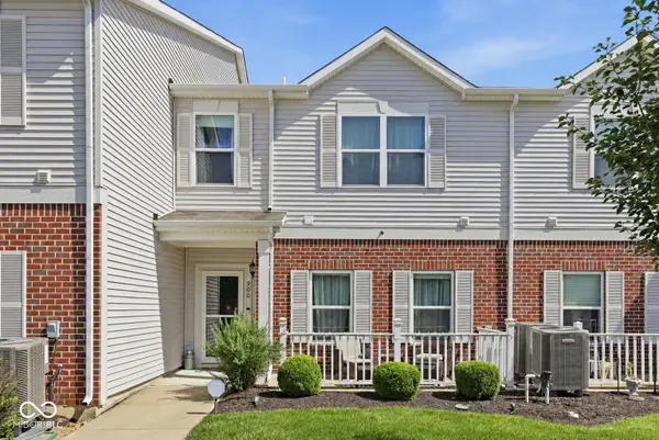 12075 Scoria Drive #900, Fishers, IN 46038