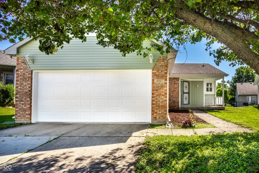 1667 Park Castle Way, Indianapolis, IN 46229 - #2