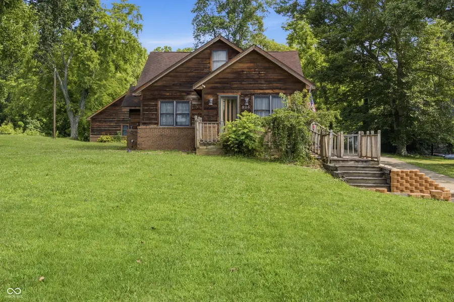 924 W 3rd Street, Connersville, IN 47331 - #2