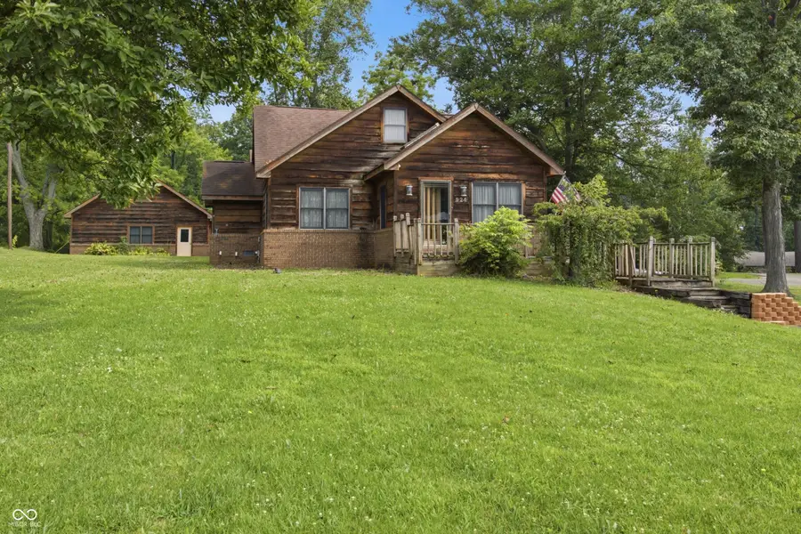 924 W 3rd Street, Connersville, IN 47331 - #3