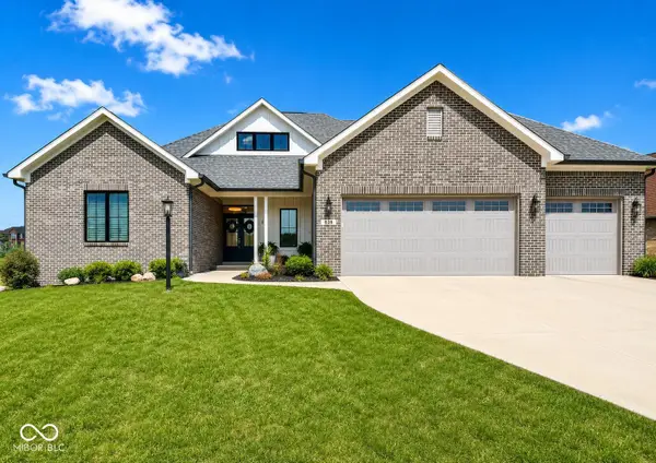836 Justine Circle W, Indianapolis, IN 46234