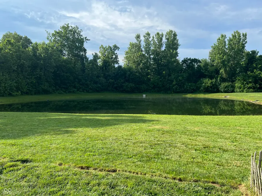 1181 S Aberdeen Drive, Franklin, IN 46131 - #3
