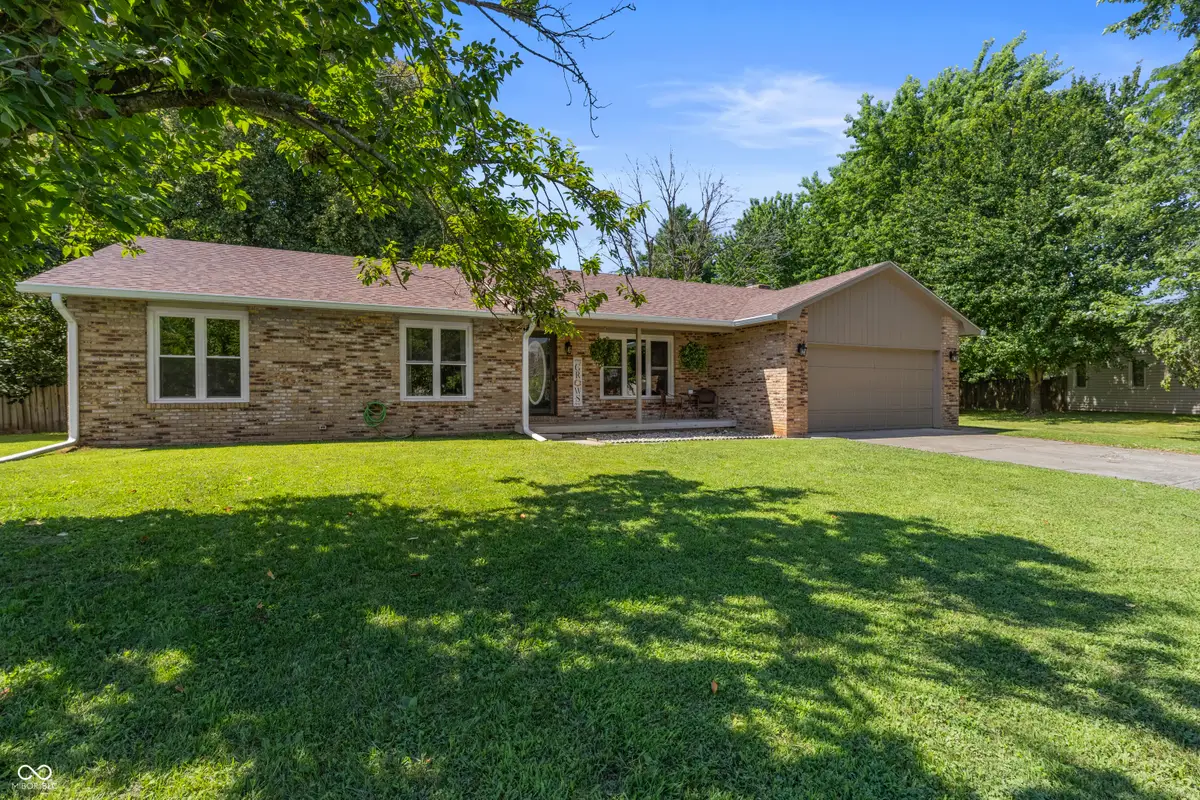 5308 E Broadmore Drive, Columbus, IN 47201 - #1