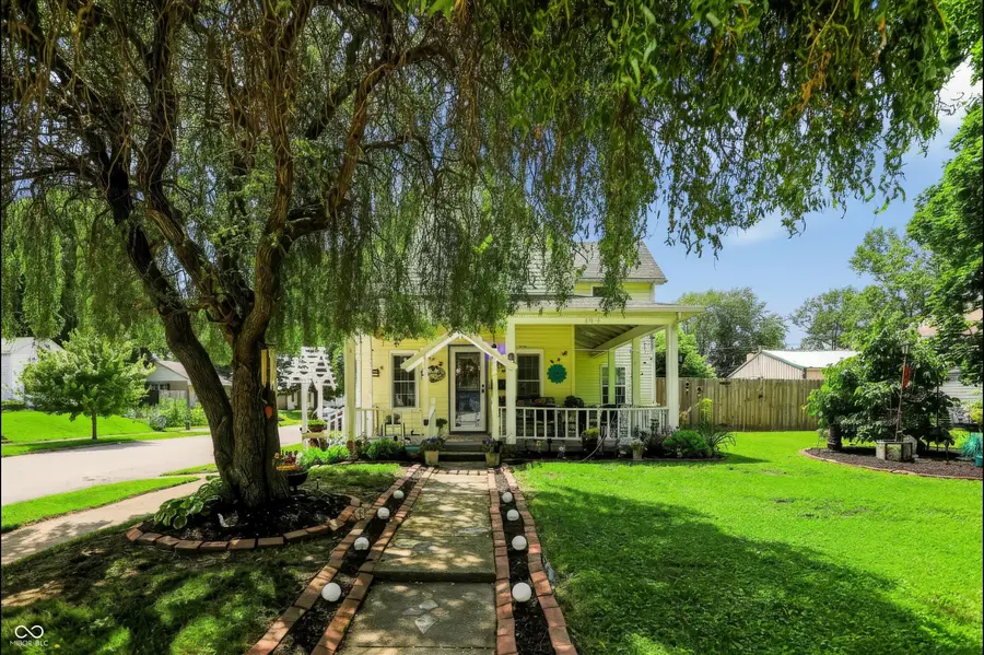402 N Noble Street, Greenfield, IN 46140 - #3