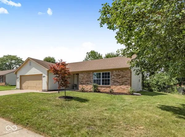 7267 Woodside Drive, Avon, IN 46123