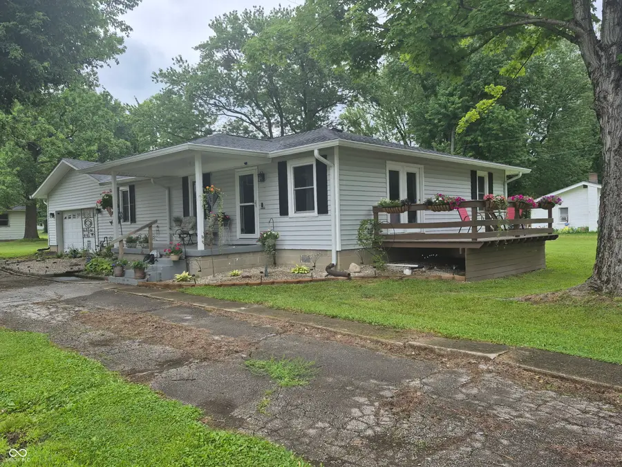 403 S Main Street, Cloverdale, IN 46120 - #2