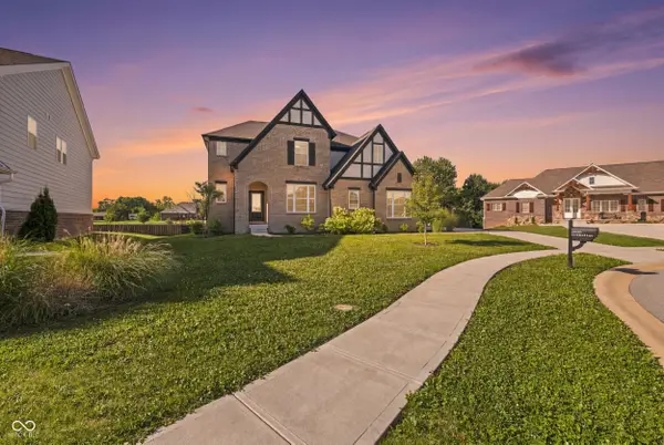 8822 Rockwood Lane, Indianapolis, IN 46259