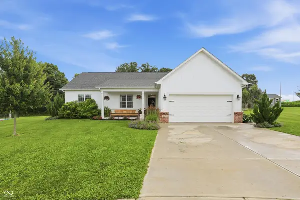 3670 E Waterford Court, Cloverdale, IN 46120