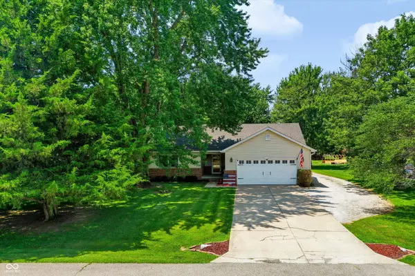 11129 N Shelby 460 W, New Palestine, IN 46163