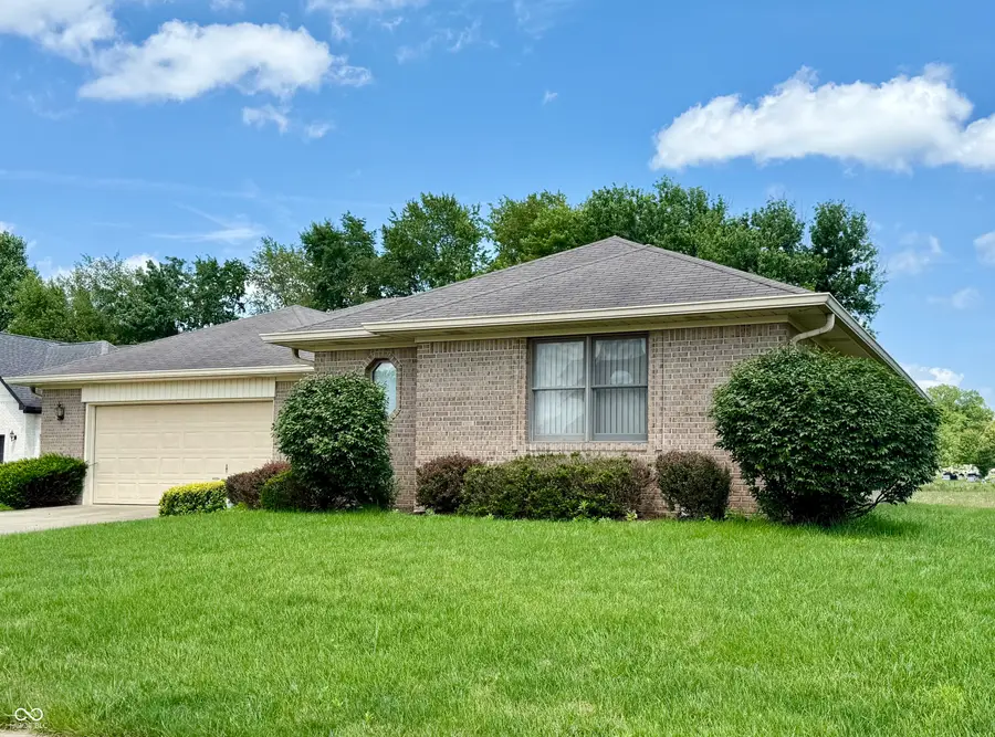 897 N Scott Drive, Greenwood, IN 46142 - #2