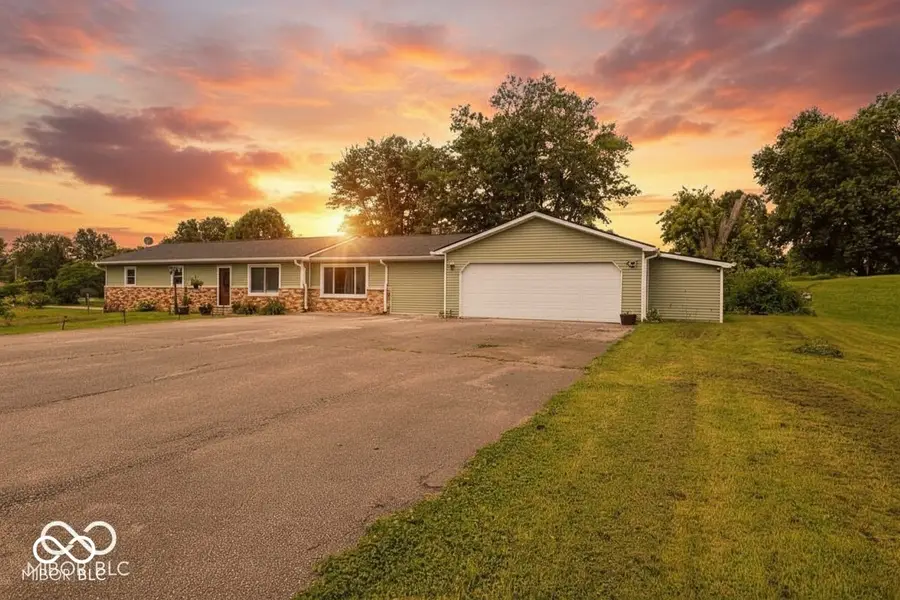 387 Center Street, Spencer, IN 47460 - #2