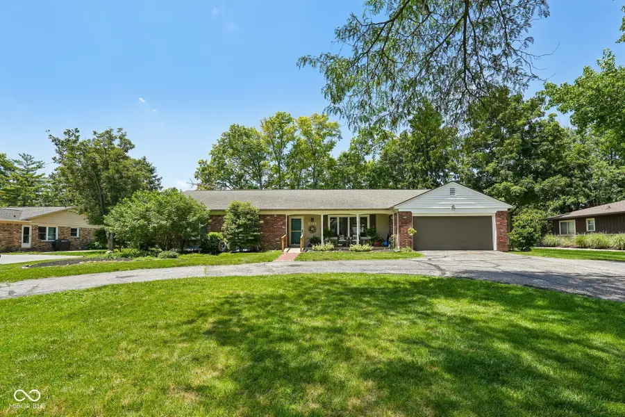 6736 Grosvenor Place, Indianapolis, IN 46220 - #2
