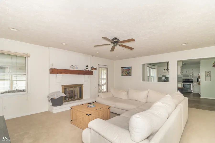 204 Creek Wood Drive, Greenfield, IN 46140 - #3