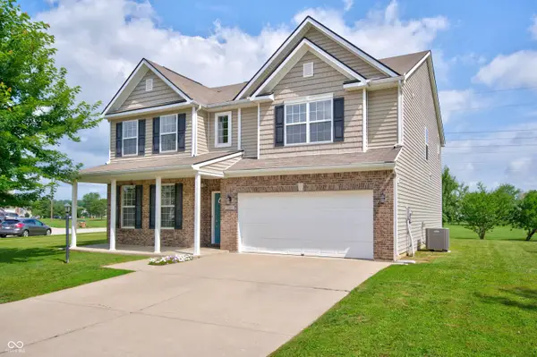 2148 Creekstone Drive, Columbus, IN 47201